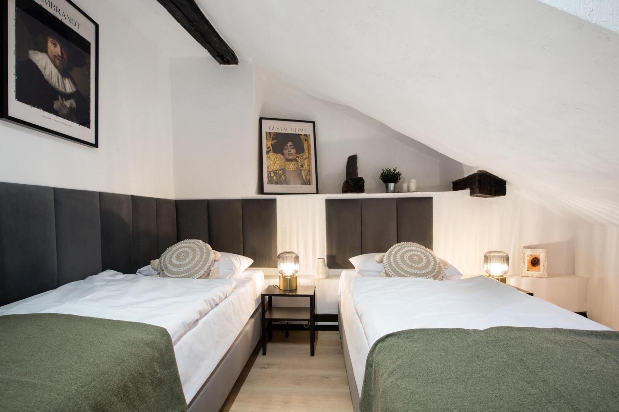 Apartament Jozefa 12 *